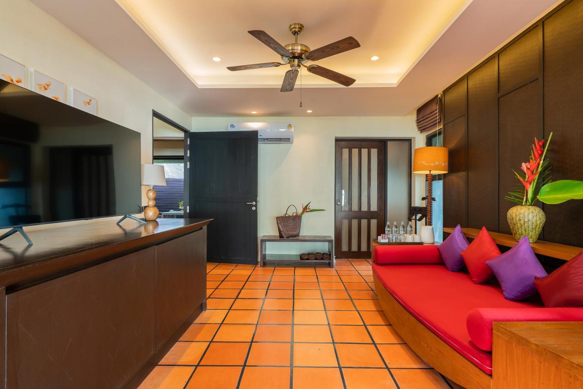 Khaolak Wanaburee Resort - Sha Extra Plus Khao Lak Habitación foto