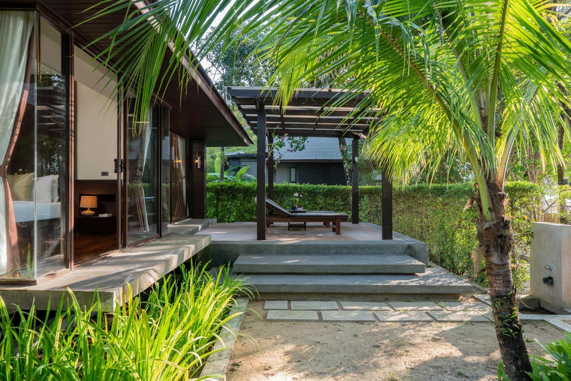 Khaolak Wanaburee Resort - Sha Extra Plus Khao Lak Habitación foto
