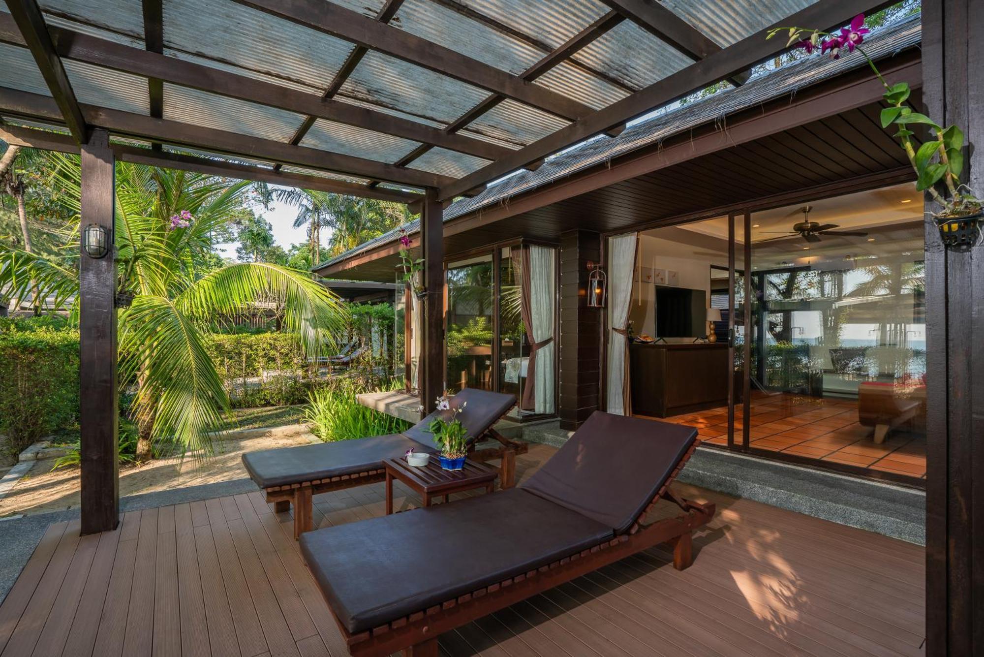 Khaolak Wanaburee Resort - Sha Extra Plus Khao Lak Habitación foto