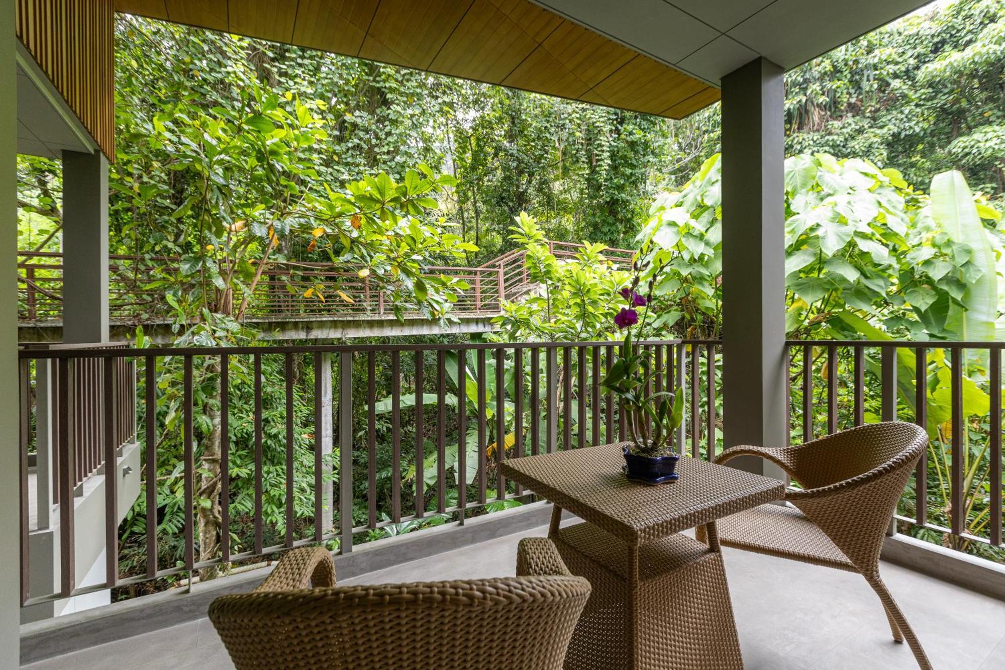 Khaolak Wanaburee Resort - Sha Extra Plus Khao Lak Exterior foto