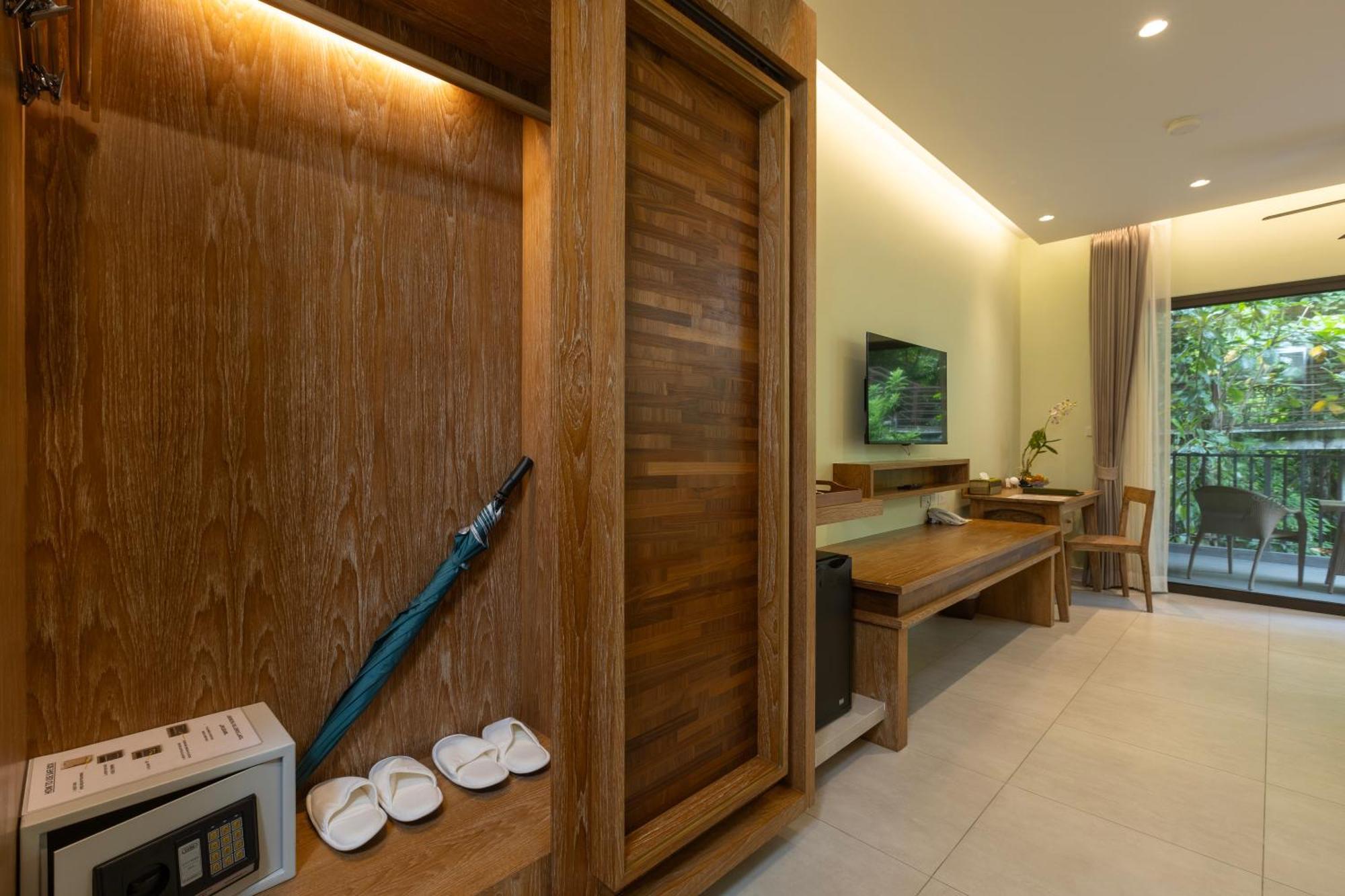 Khaolak Wanaburee Resort - Sha Extra Plus Khao Lak Exterior foto