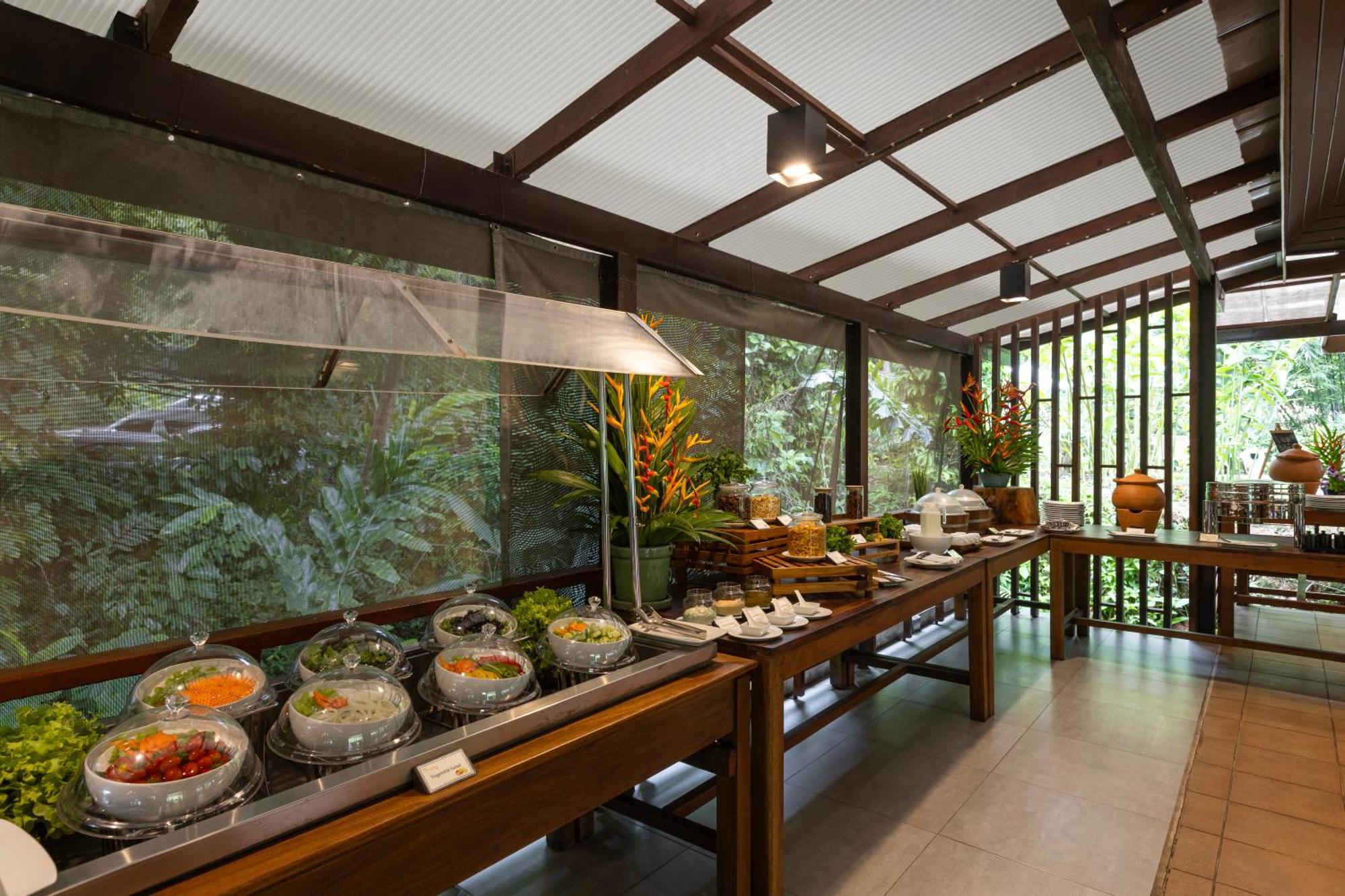 Khaolak Wanaburee Resort - Sha Extra Plus Khao Lak Exterior foto