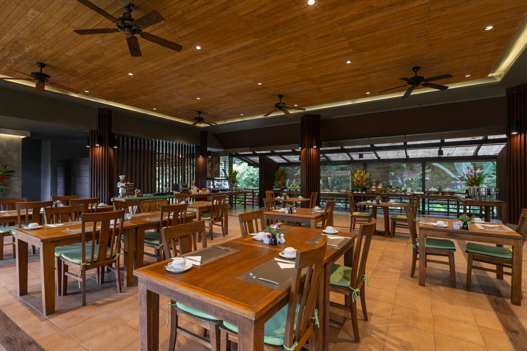 Khaolak Wanaburee Resort - Sha Extra Plus Khao Lak Exterior foto